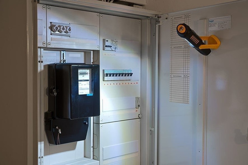 Lampa uniwersalna LED SMD z pałąkiem 250lm +100lm Brennenstuhl 1175410010