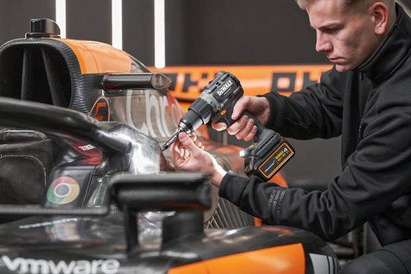 Wiertarko-wkrętarka Dewalt DCD85MM2T