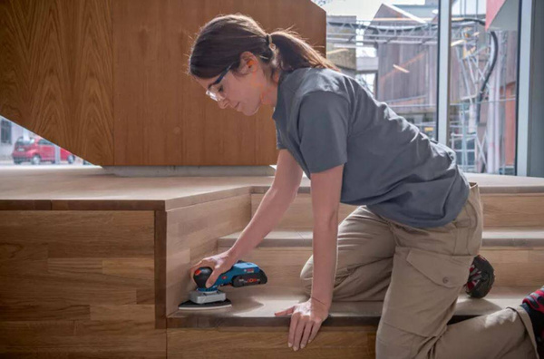 Szlifierka oscylacyjna Bosch GSS 18V-13 06019L0101