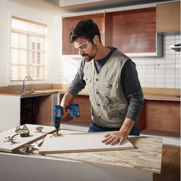 Wiertarko-wkrętarka udarowa Bosch 06019K3104