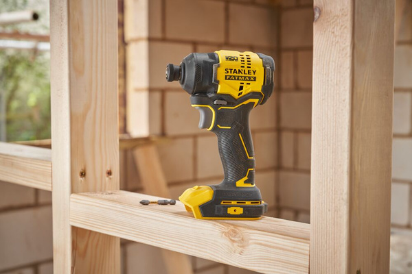 Zakrętarka Stanley Fatmax SFMCF811D1T