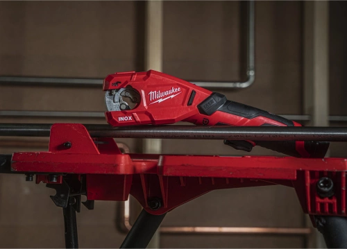 Obcinak do rur Milwaukee M12 PCSSMC-202C 4933499464