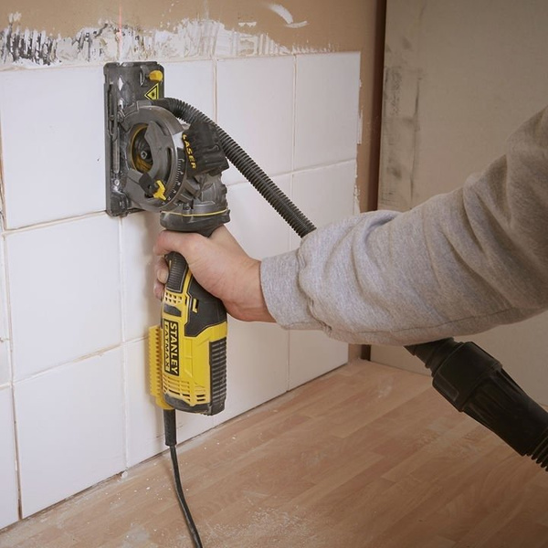 Pilarka tarczowa Stanley Fatmax FME380K