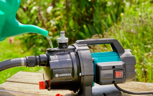 Pompa ogrodowa Gardena 3700/4 BASIC 09014-47
