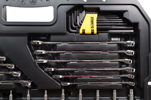 Zestaw kluczy metrycznych i calowych Dewalt DWMT81535-1