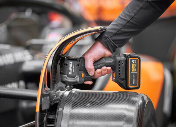 Zakrętarka Dewalt DCF85MM2T