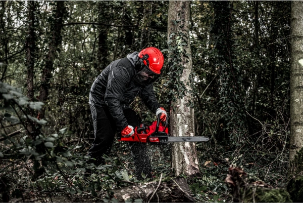 Pilarka łańcuchowa akumulatorowa Milwaukee M18 FCHS-122