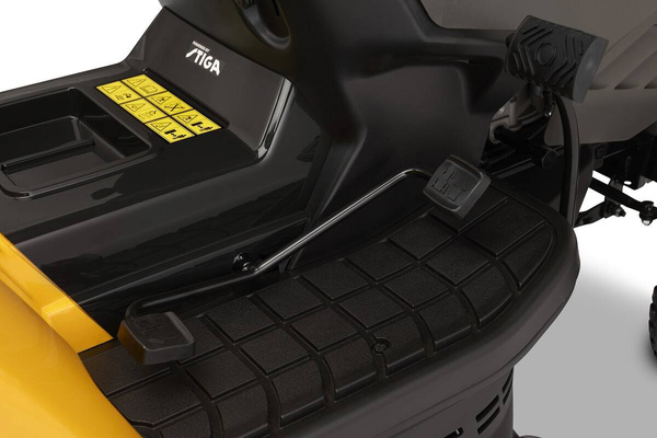 Kosiarka traktorek Stiga Estate 384