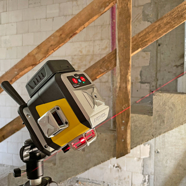 Laser krzyżowy Nivel CL3B