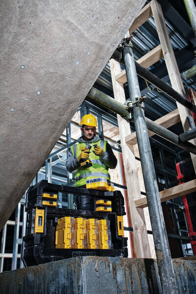 Otwarta walizka organizer do zestawów ToughCase DeWalt DT70716