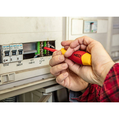 Końcówki wkrętakowe z uchwytem NEO Tools 1000V 12szt. 01-308