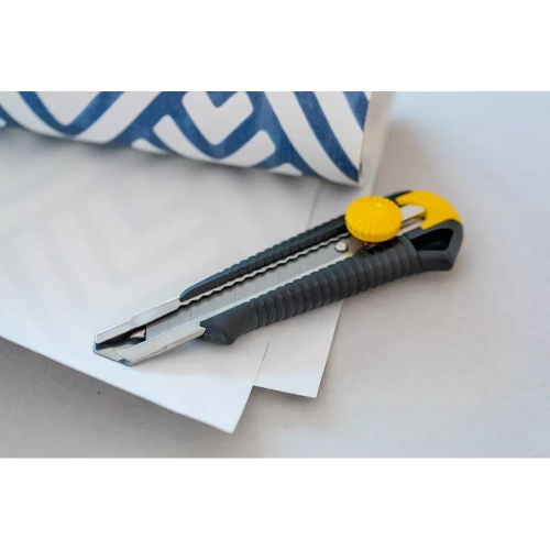 Nożyk z ostrzem łamanym 18 mm MPO Dynagrip Stanley 1-10-418