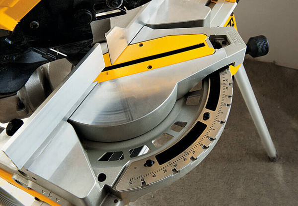 Pilarka wielofunkcyjna stołowa/ukośnica Dewalt D27113