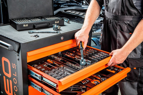 Wózek narzędziowy NEO Tools 84-221