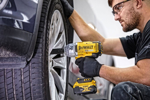 Klucz udarowy DeWalt DCF899M2