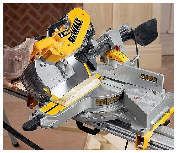 Ukośnica Dewalt DWS780Set