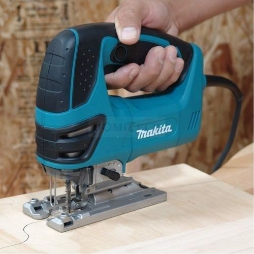 Wyrzynarka z podcinaniem Makita 4350CT