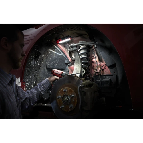 Latarka 445 lm Milwaukee 4933479763