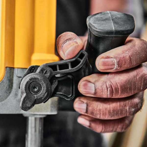 Frezarka górnowrzecionowa DeWALT DWE625-QS