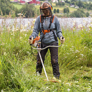 Kosa spalinowa Stihl FS 240 z głowica żyłkowa AC 36-2