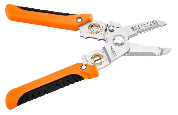 Szczypce do izolacji 6 w 1 NEO Tools 01-549