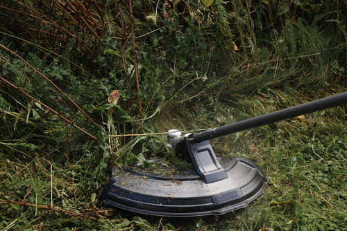 Przystawka DeWALT DCMASST1N-XJ do koszenia trawy