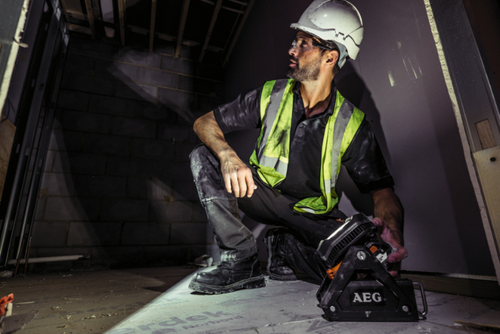 Akumulatorowa lampa budowlana BFL18X-0 AEG