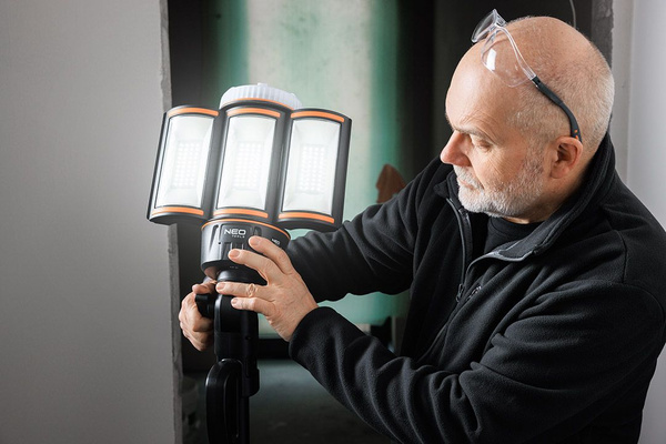 Lampa budowlana akumulatorowa NEO Tools 99-121