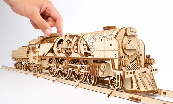 Lokomotywa V-Express UGEARS 70058