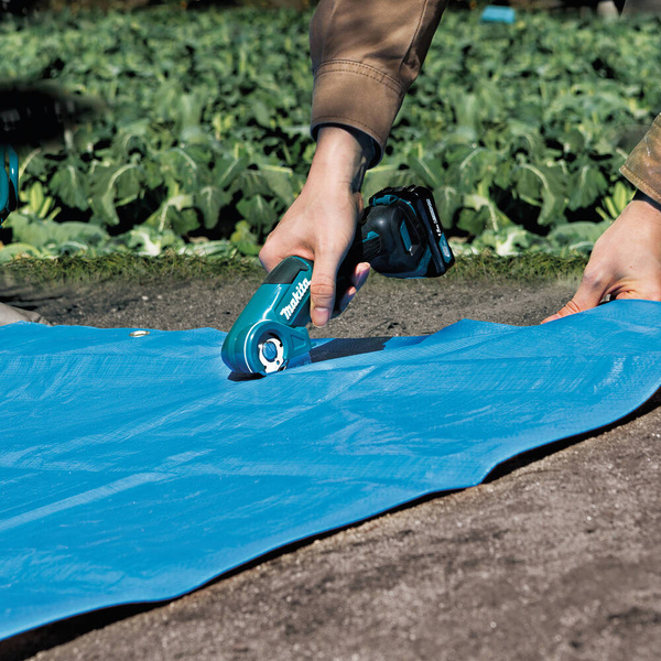 Akumulatorowe nożyce uniwersalne Makita CP100DZ (Solo)