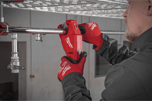 Obcinak do rur Milwaukee M12 PCSSMC-202C 4933499464