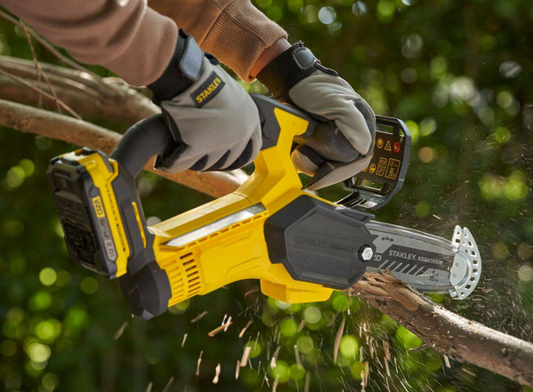 Mini piła łańcuchowa Stanley Fatmax SFMCPS415B