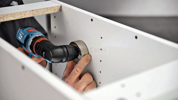 Wymienny kątowy uchwyt Bosch GWA FC2 3165140768054