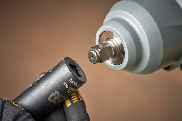 Klucz udarowy Stanley Fatmax SFMCF940B