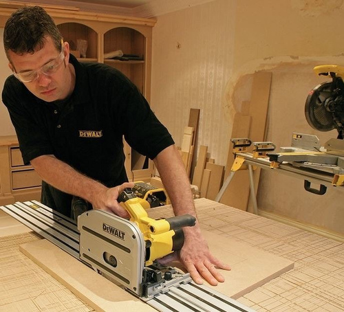 Szyna prowadząca do zagłębiarek 2,6 m DWS5023 DeWalt