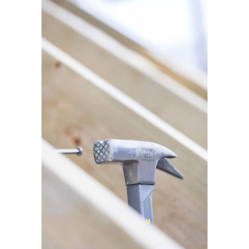 Młotek ciesielski Stanley STHT0-51312