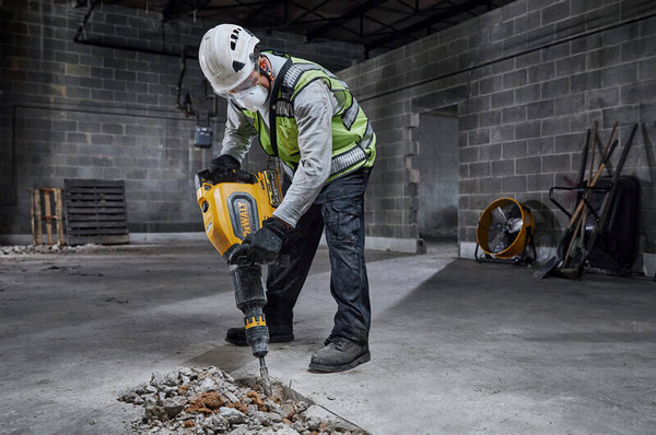 Młot wyburzeniowy Dewalt DCH911X3-QW