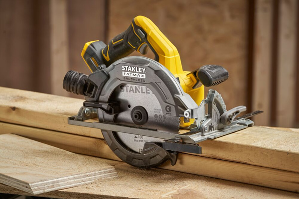 Pilarka tarczowa Stanley Fatmax SFMCS551B-XJ