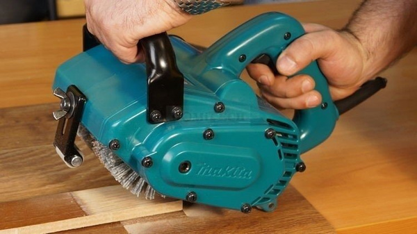 Satyniarka Makita 9741