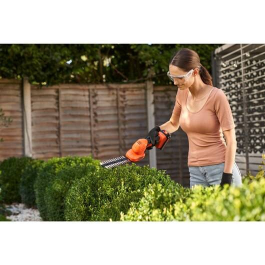Nożyce do trawy Black&Decker BCSS18B