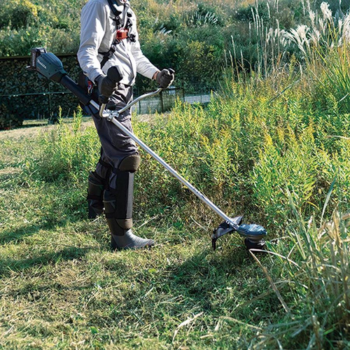 Akumulatorowa podkaszarka XGT 40Vmax Makita UR002GZ01