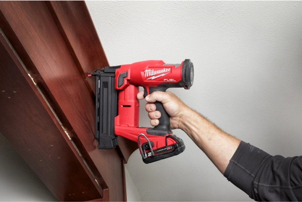 Sztyfciarka Milwaukee M18 FN18GS-0X