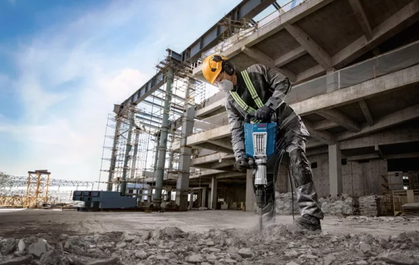 Młot wyburzeniowy Bosch GSH 14 C 0611344020