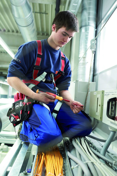 Wkrętak z magazynkiem bitów LiftUp electric Wiha 41158