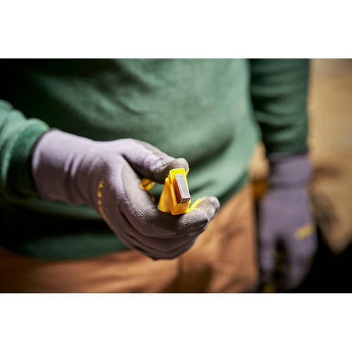 Zestaw 10 szt. ostrzy łamanych 25 mm Stanley 0-11-325