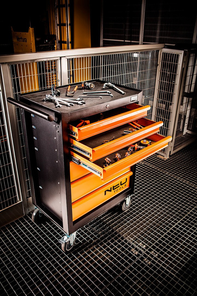 Wózek narzędziowy NEO Tools 84-221