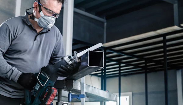 Brzeszczot Pro Medium-Thick Metal Precise S1137BEF Bosch 2608658995 25 szt.