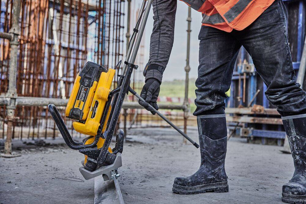 Łata wibracyjna do betonu Dewalt DCPS330N