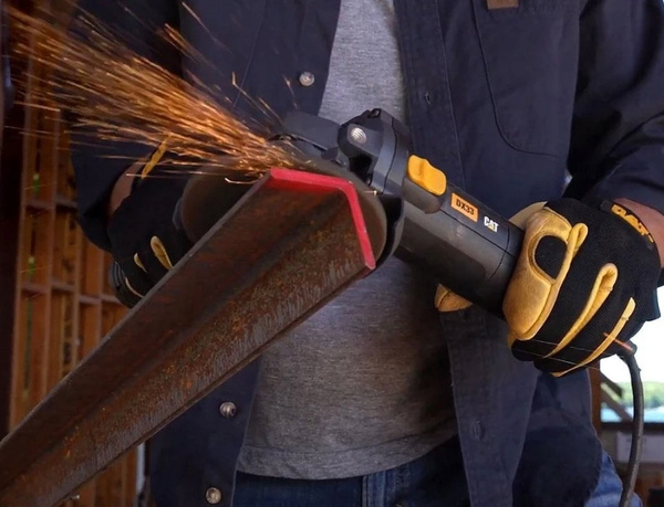 Szlifierka kątowa CAT DX33