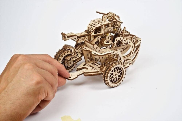 Motocykl Scrambler UGR-10 z bocznym wózkiem UGEARS 70137